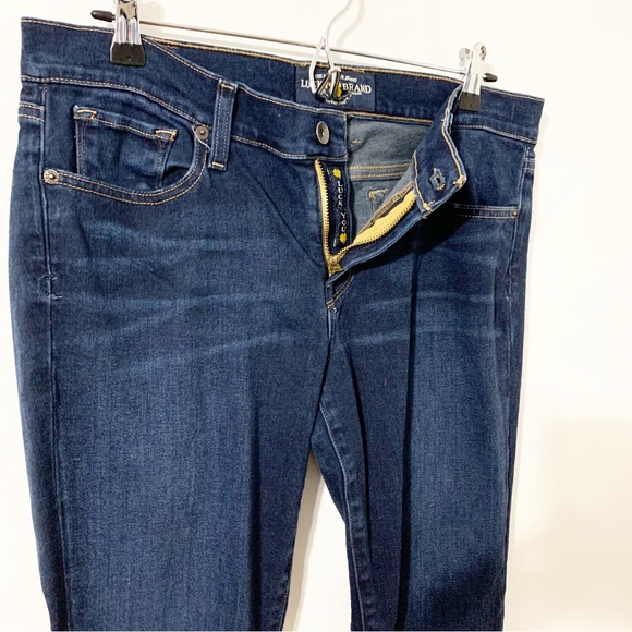 Lucky Brand Dark Wash Charlie Baby Boot Denim Jeans Five Pocket Styling Mid Rise - Picture 3 of 15